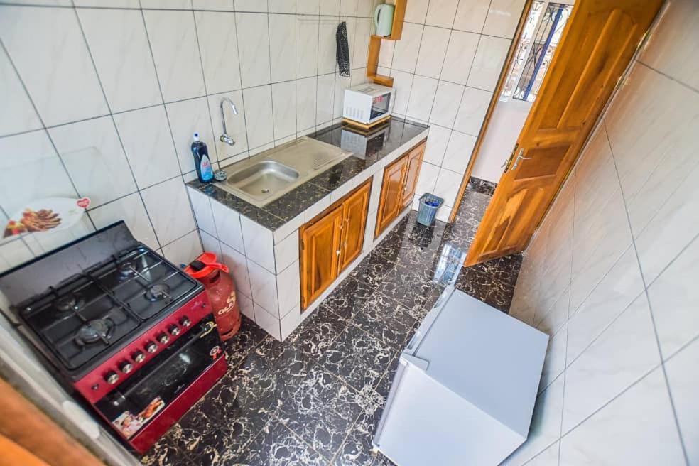 Appartements Neuf De Haut Standing Dm & Ng A Bafoussam 外观 照片