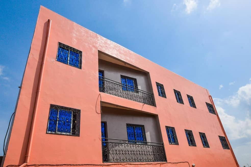 Appartements Neuf De Haut Standing Dm & Ng A Bafoussam 外观 照片